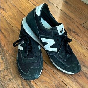 New Balance 620 Black White Retro Sneakers Women’s 8 Classic Suede Mesh Trainers